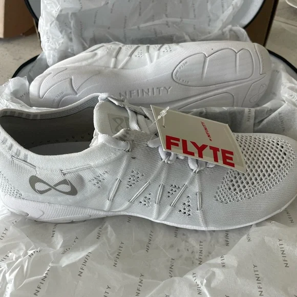 NFINITY Flyte Cheer Athletic Shoes Women 8.5 White BNWT. - Picture 1 of 2